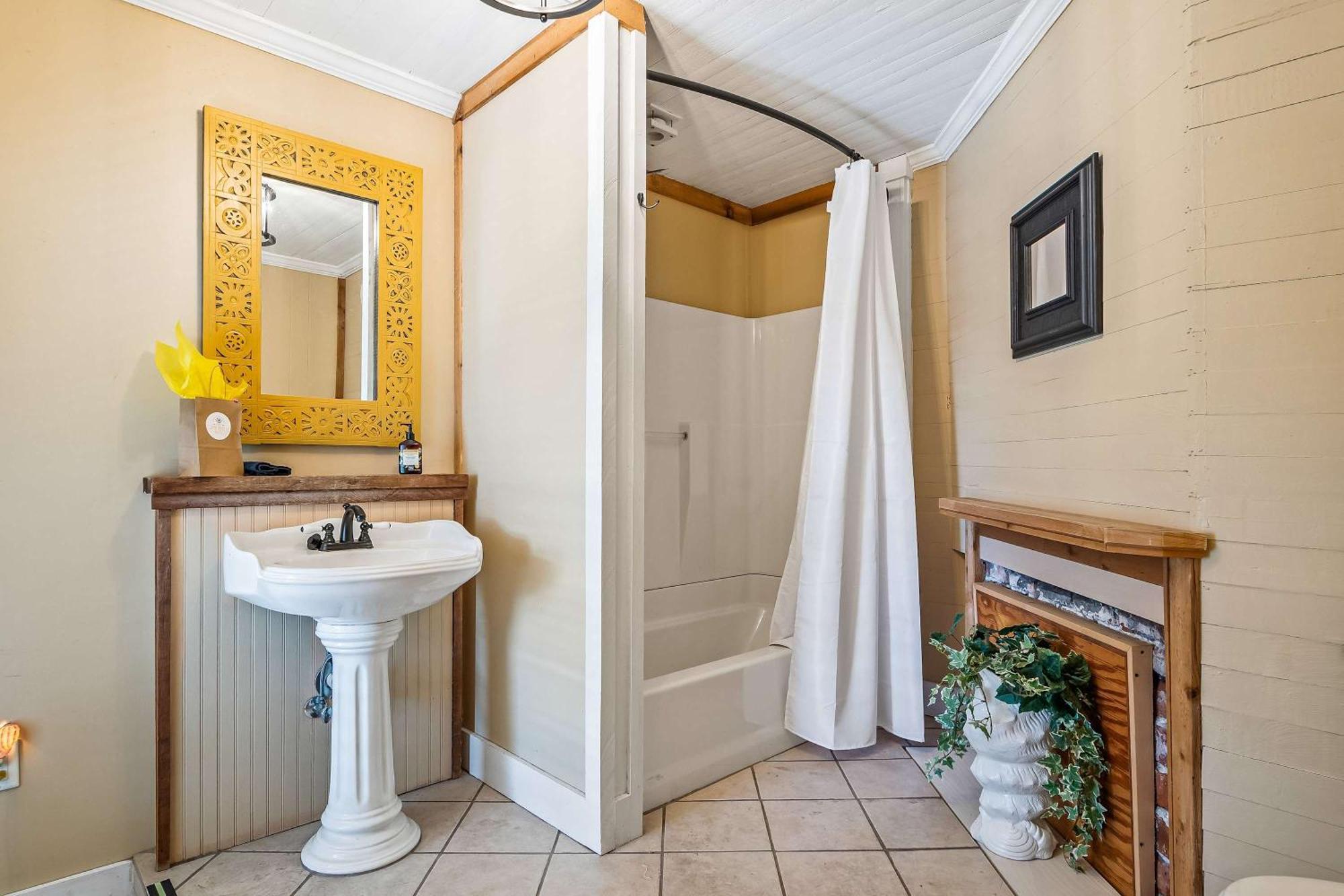 Old Carrabelle Hotel Hemingway Suite Экстерьер фото